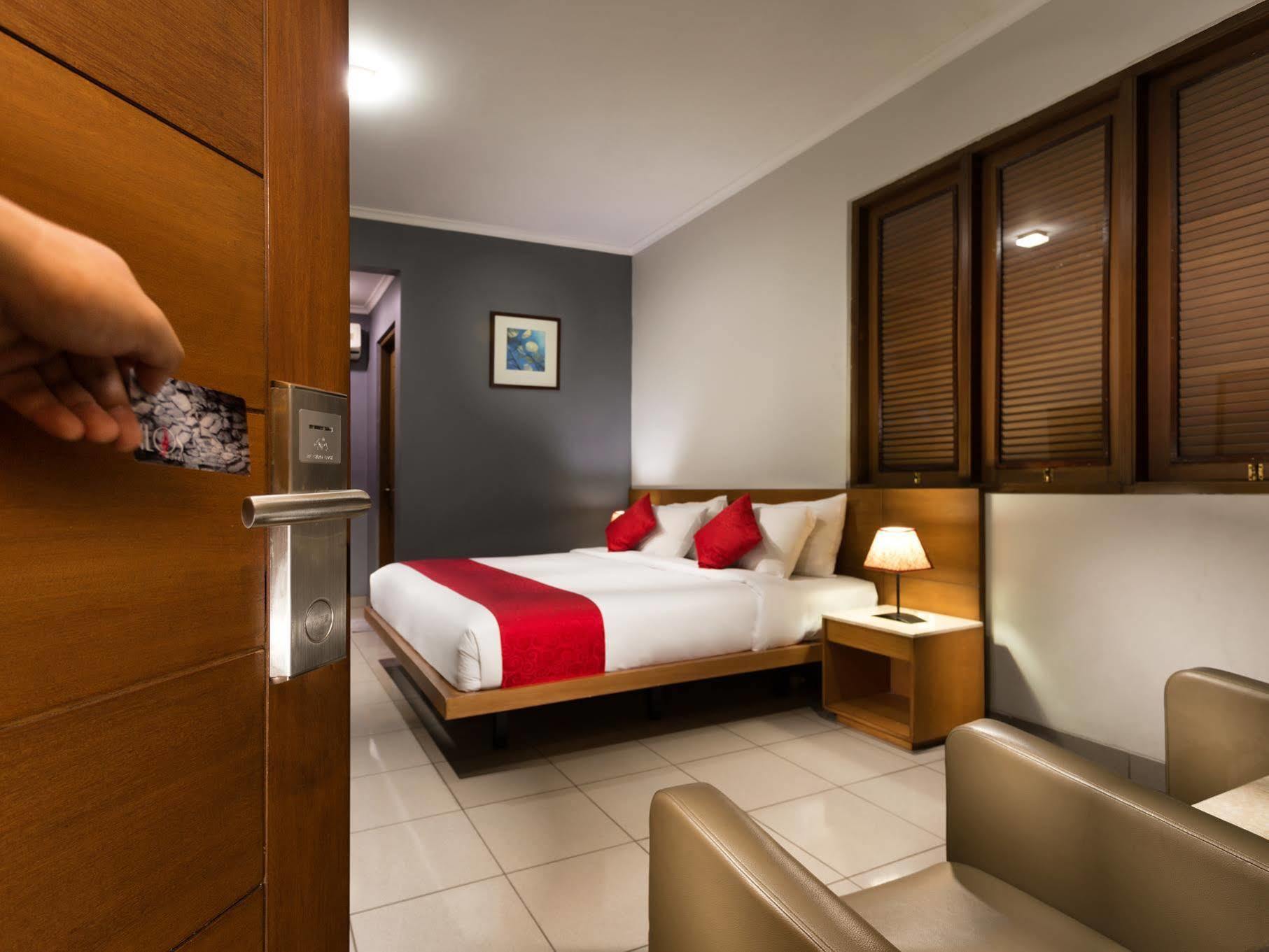 Ilos Hotel Bandung Luaran gambar